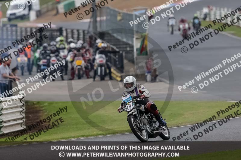 Vintage motorcycle club;eventdigitalimages;mallory park;mallory park trackday photographs;no limits trackdays;peter wileman photography;trackday digital images;trackday photos;vmcc festival 1000 bikes photographs